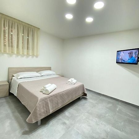 The Gate Apartment Наполи Екстериор снимка